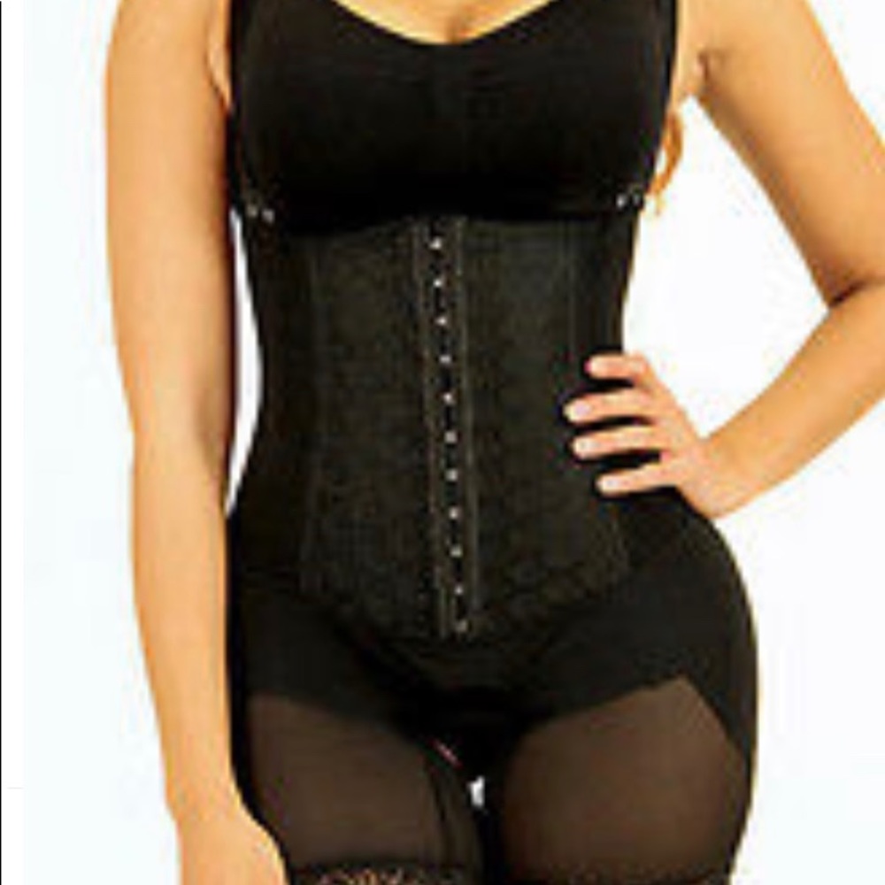 Body magic shaper by ardyss